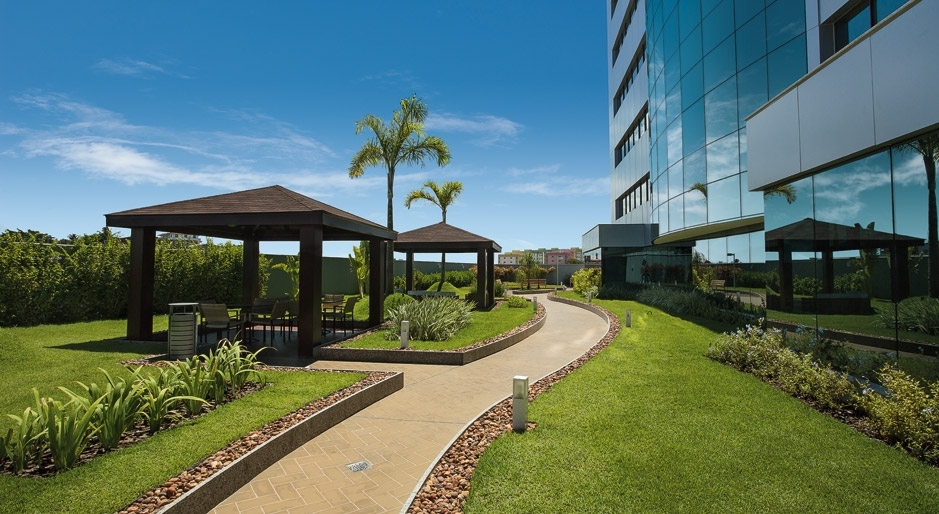 Jardim e área externa do Hangar Business Park